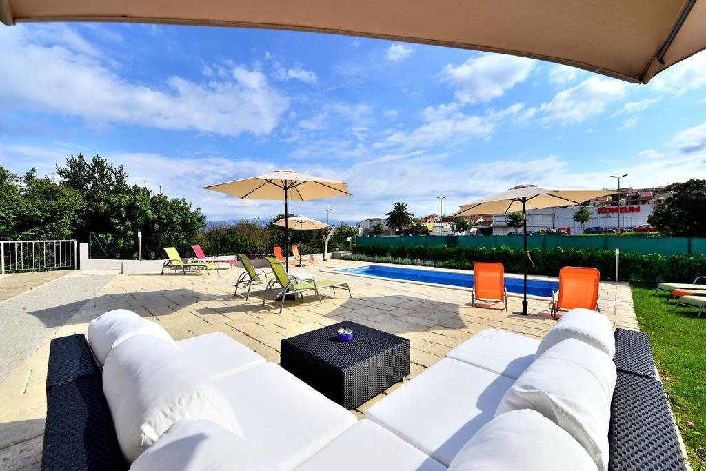 Bretia Apartments Сутиван Экстерьер фото
