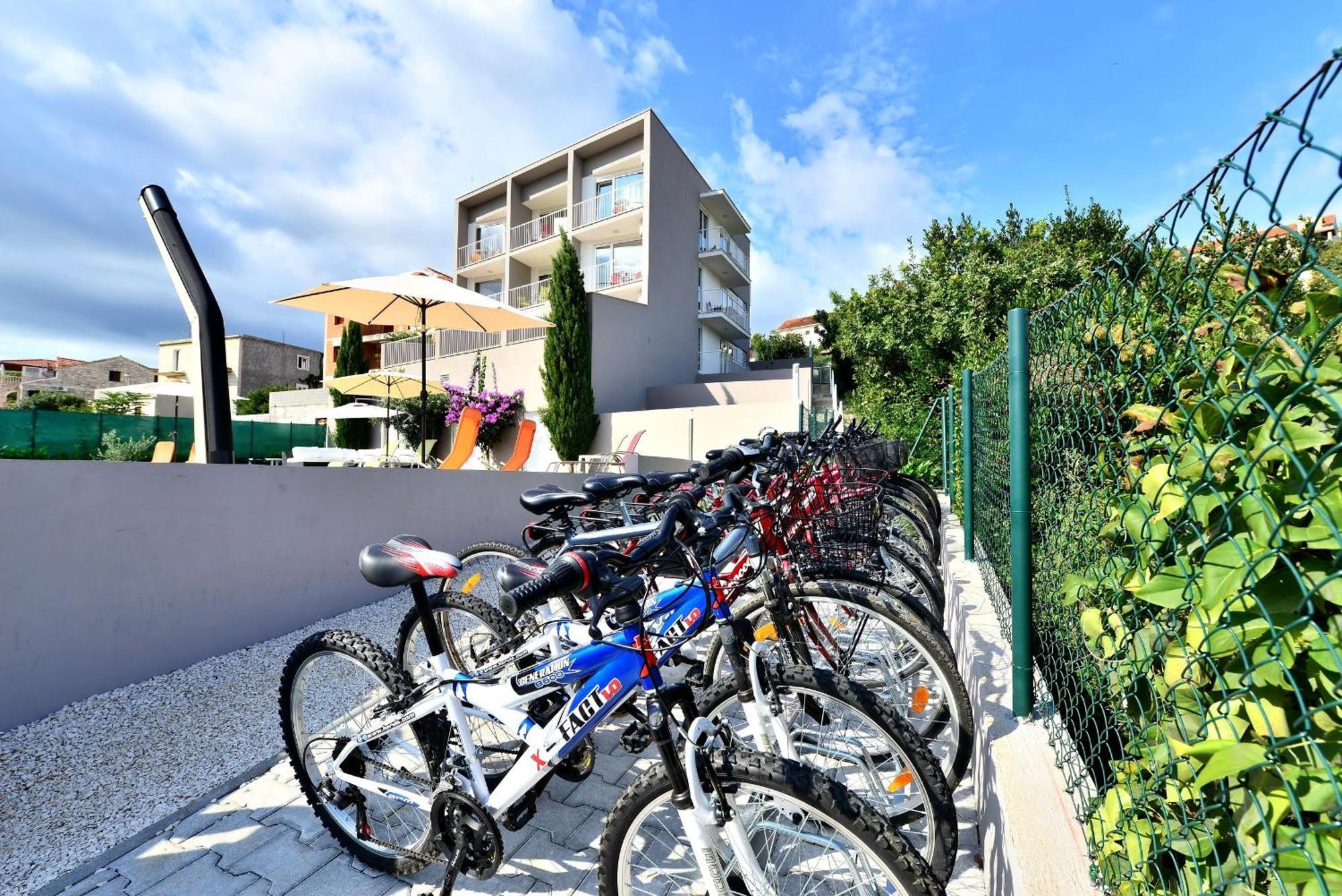 Bretia Apartments Сутиван Экстерьер фото