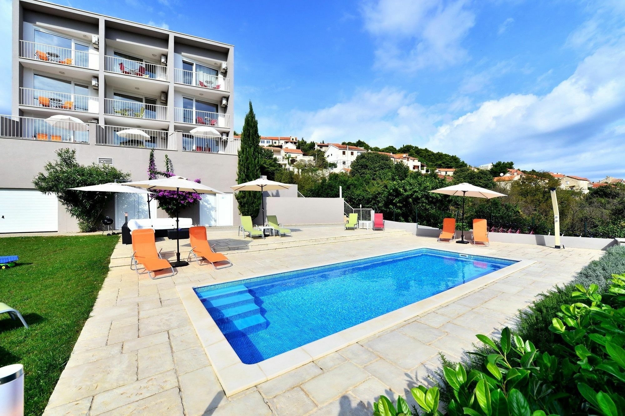Bretia Apartments Сутиван Экстерьер фото